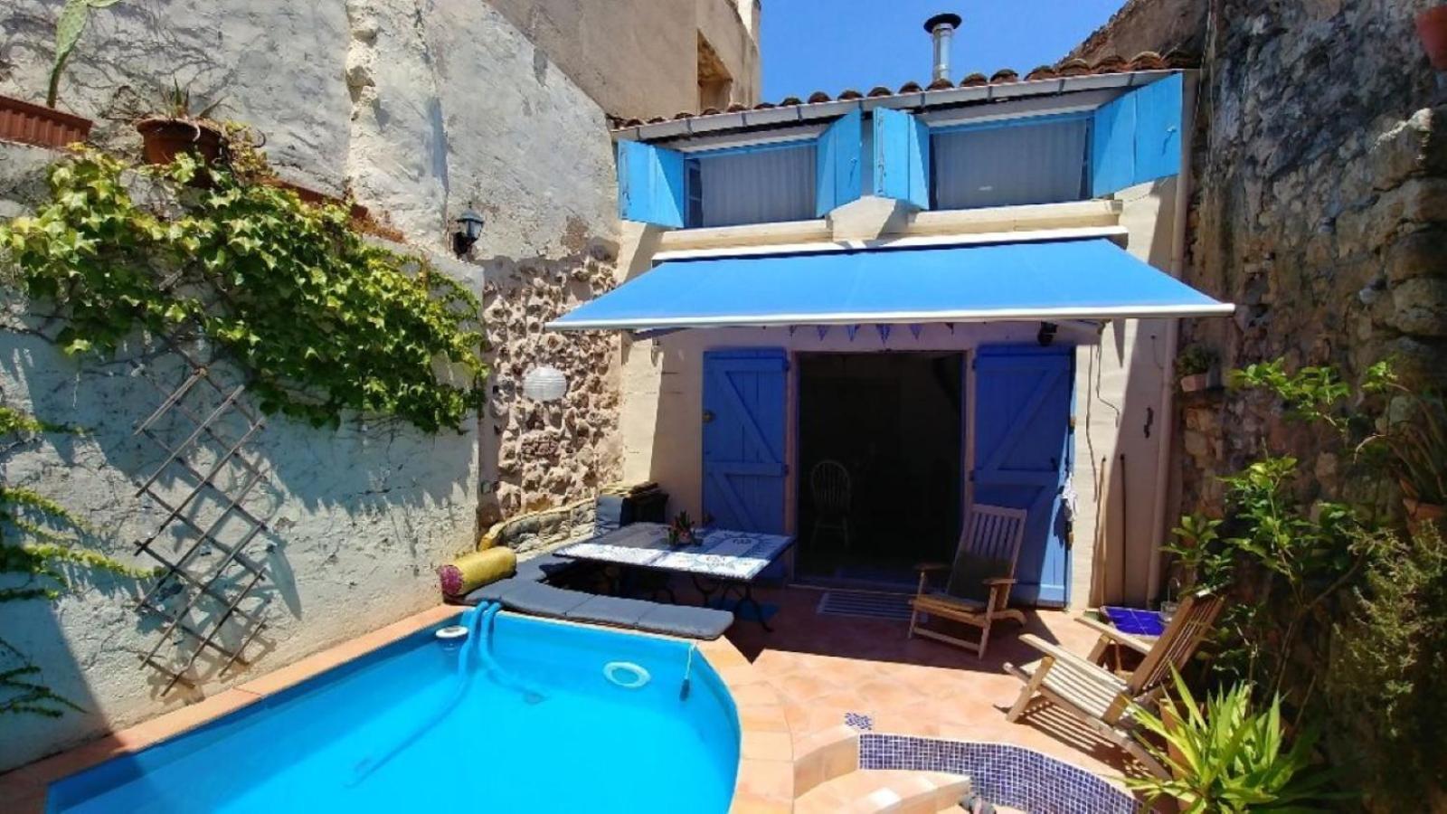 Maison De Vacances Atypique Pouzolles Exterior foto